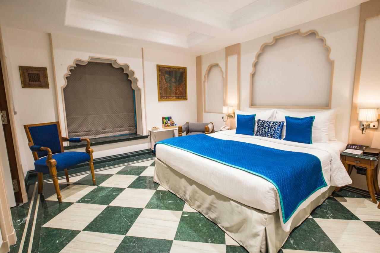 Hotel Bawa Continental Мумбаи Экстерьер фото